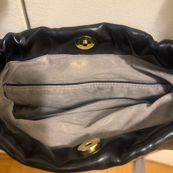 SINBONO 🖤 Black Vegan Leather Small Bag - Picture 6 of 12